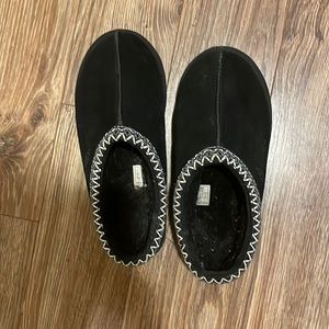 Ugg Tasman slippers